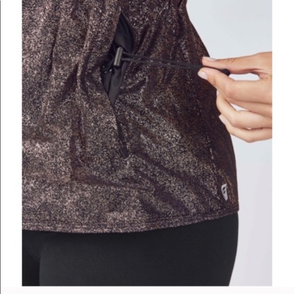 Fabletics top metallic bronzey copper tank top. EUC - Picture 5 of 11